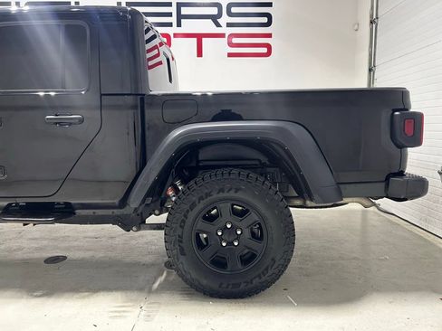 Used 2023 Jeep Gladiator Mojave w/ Cold Weather Group AWD/4WD image 4