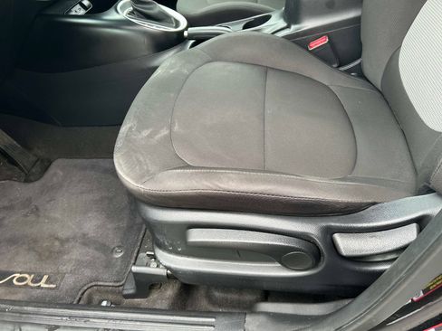 Used 2018 Kia Soul image 19