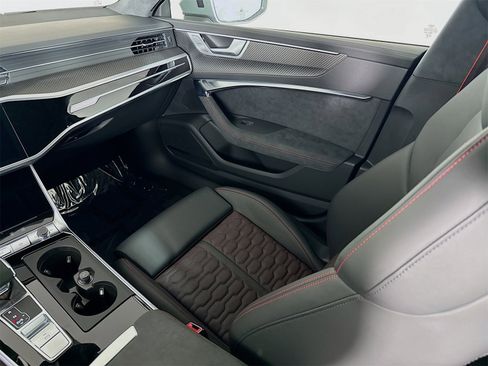 New 2026 Audi RS 7 Performance image 25