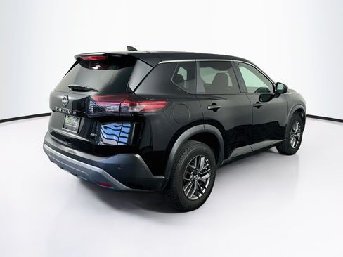 Used 2023 Nissan Rogue S AWD/4WD image 9