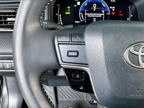 Used 2025 Toyota Camry SE w/ Multimedia Upgrade Package FWD image 10