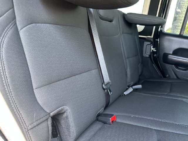 Used 2021 Jeep Wrangler Unlimited Sport AWD/4WD image 29