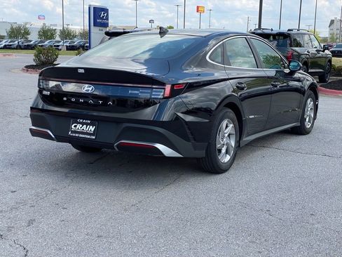 Certified 2026 Hyundai Sonata SE FWD image 8