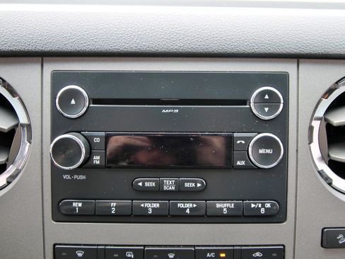 Used 2016 Ford F350 XLT w/ XLT Value Package image 30