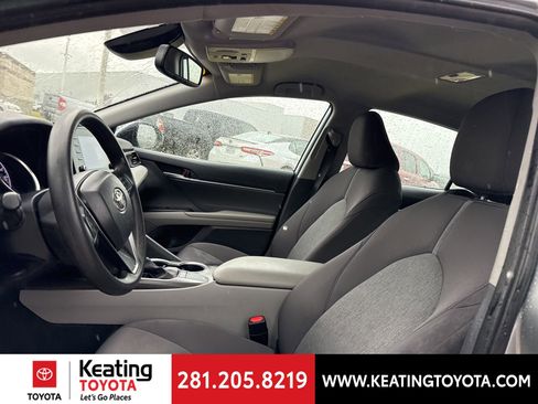 Used 2023 Toyota Camry LE w/ Convenience Package image 15