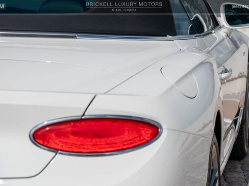 Used 2022 Bentley Continental GT image 47