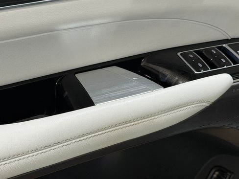 Certified 2024 Cadillac Lyriq Luxury RWD image 29