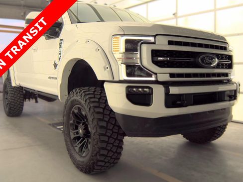 Used 2020 Ford F250 Lariat w/ Lariat Ultimate Package AWD/4WD image 5