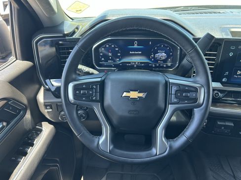 Certified 2025 Chevrolet Silverado 1500 LT RWD image 20