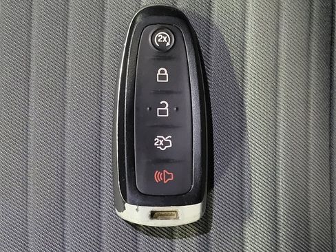 Used 2019 Ford Escape SE AWD/4WD image 32
