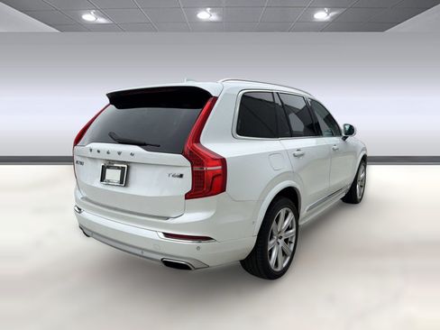 Used 2017 Volvo XC90 T6 Inscription w/ Convenience Package AWD/4WD image 9
