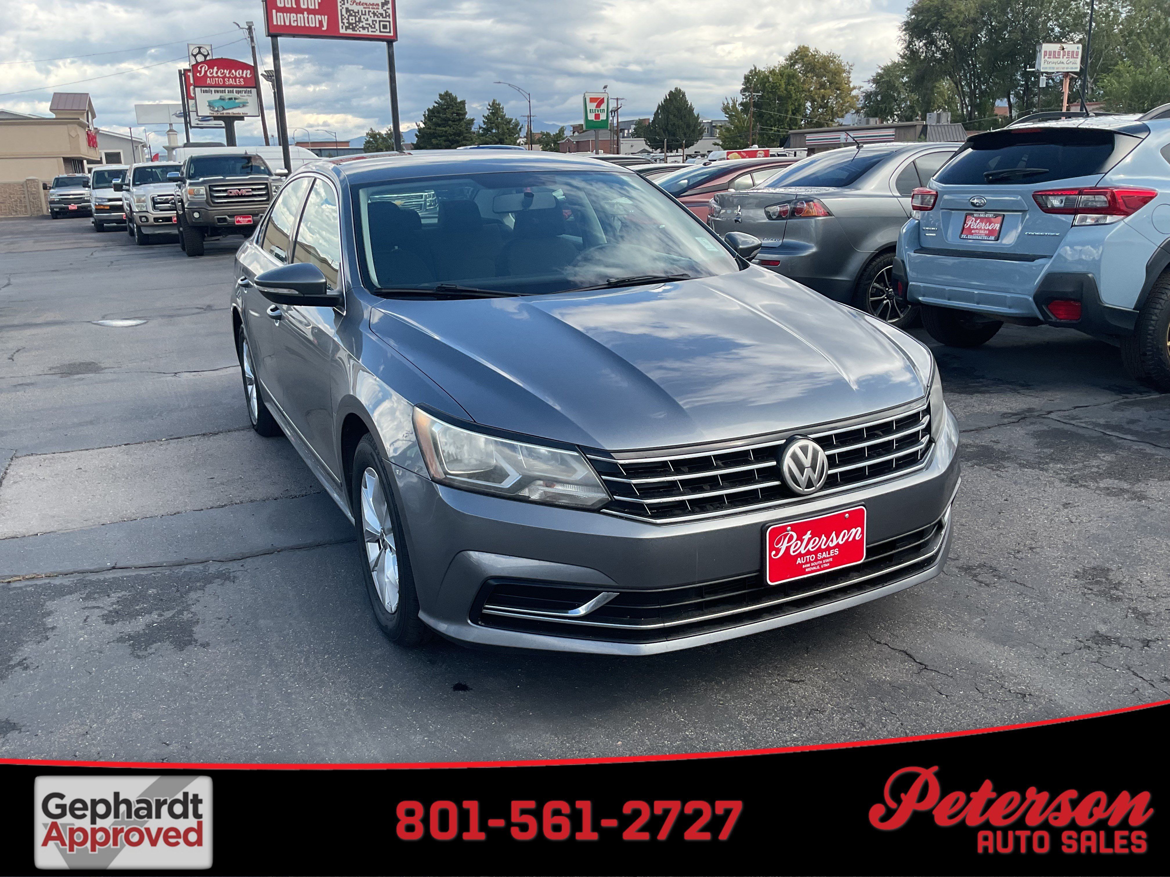 Used 2017 Volkswagen Passat 1.8T S FWD image 1