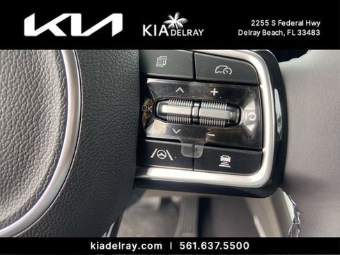 New 2026 Kia Carnival LXS FWD image 27