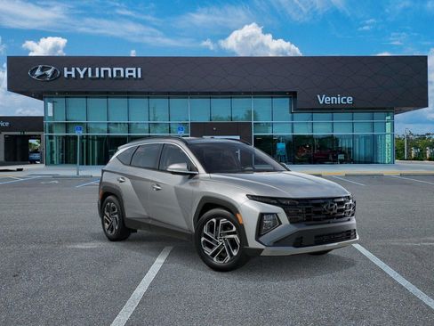 New 2026 Hyundai Tucson Limited AWD/4WD image 2