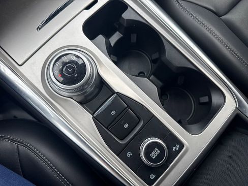 Used 2023 Ford Explorer XLT w/ Equipment Group 202A image 37