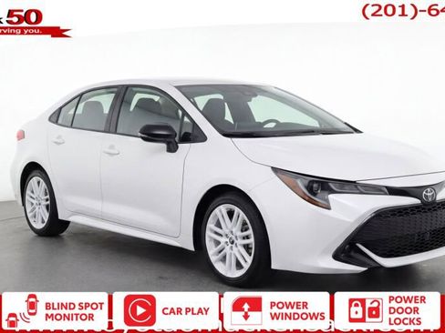 New 2026 Toyota Corolla SE image 1