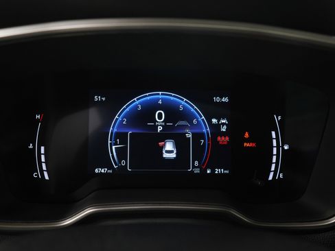 Used 2025 Toyota Corolla Cross XLE w/ Convenience Package AWD/4WD image 28