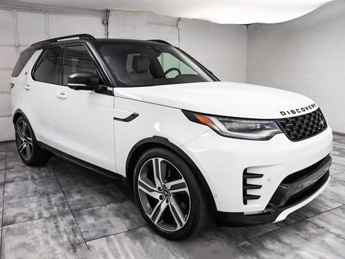 Used 2023 Land Rover Discovery HSE R-Dynamic image 3