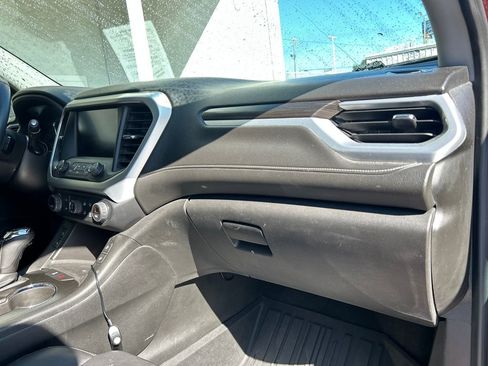 Used 2017 GMC Acadia SLT image 15