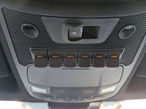 Used 2022 Ford F250 Lariat w/ Black Appearance Package image 33