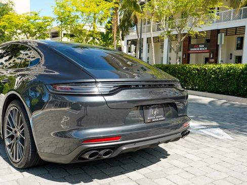 Used 2023 Porsche Panamera 4 Platinum Edition AWD/4WD image 45