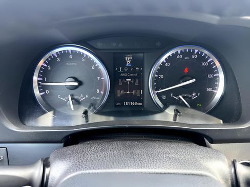 Used 2014 Toyota Highlander Limited w/ Driver Technology Package AWD/4WD image 21