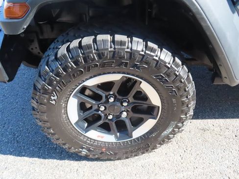 Used 2021 Jeep Wrangler Unlimited Rubicon AWD/4WD image 16