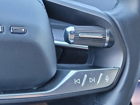 Used 2025 Lucid Air Touring AWD/4WD image 29