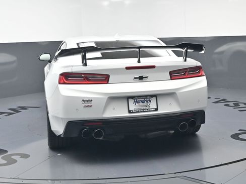 Used 2018 Chevrolet Camaro SS w/ Redline Edition RWD image 8