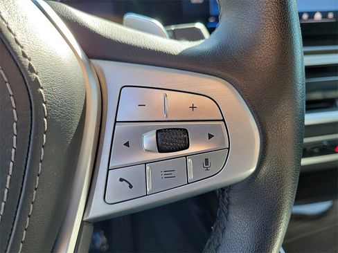 Used 2024 BMW X7 xDrive40i image 6