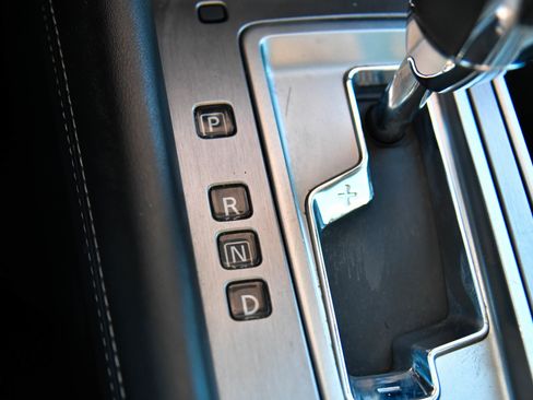 Used 2023 Nissan Murano SV image 24