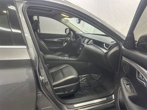 Used 2022 INFINITI QX50 Luxe image 14