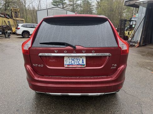 Used 2015 Volvo XC60 T6 w/ Proximity Package AWD/4WD image 6
