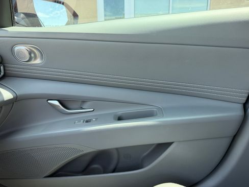Certified 2025 Hyundai Elantra Sport FWD image 17