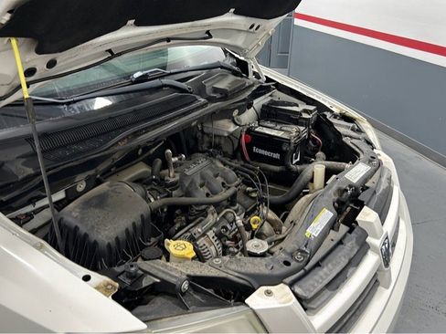 Used 2009 Dodge Grand Caravan w/ PWR Window Group image 20