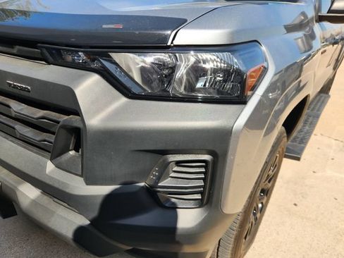 Used 2025 Chevrolet Colorado W/T w/ WT Custom Package RWD image 7