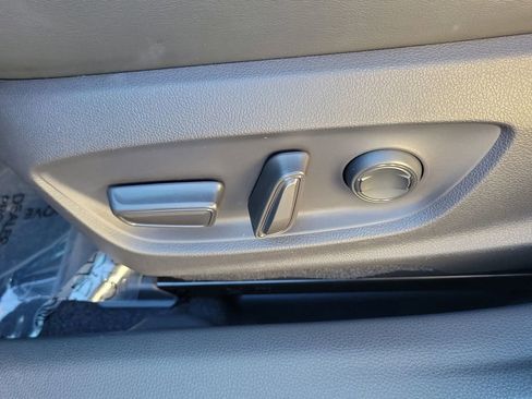 Used 2024 Toyota Prius Limited w/ Limited Premium Package image 18