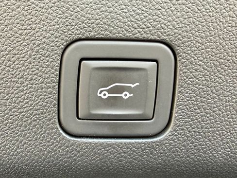 Used 2026 Cadillac Escalade Platinum Luxury RWD image 27