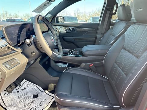 Used 2026 Buick Enclave Avenir w/ Super Cruise Package image 14