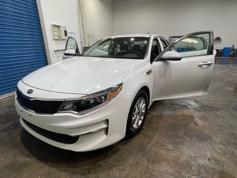 Used 2016 Kia Optima LX w/ LX Convenience Package FWD image 21