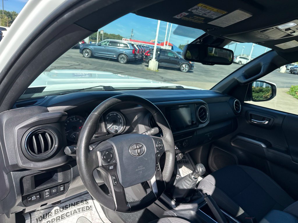 Used 2019 Toyota Tacoma TRD Sport AWD/4WD image 21