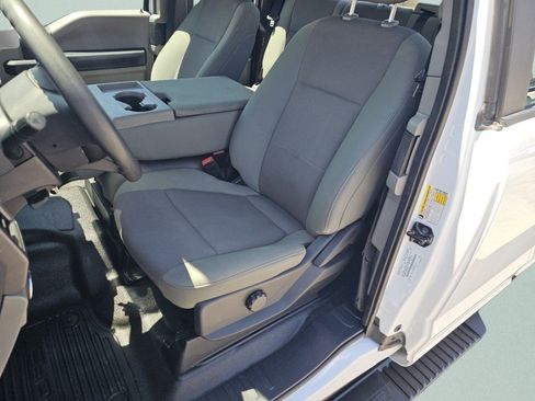 Used 2022 Ford F250 XL w/ Power Equipment Group AWD/4WD image 6