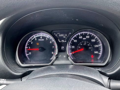 Used 2019 Nissan Versa SV image 18