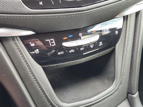 Used 2018 Cadillac XT5 Premium Luxury image 27