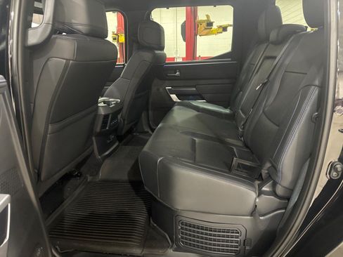 Used 2024 Toyota Tundra Platinum AWD/4WD image 42