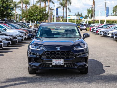 Certified 2024 Honda HR-V LX image 2