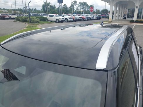 Used 2025 Mitsubishi Outlander SEL FWD image 15