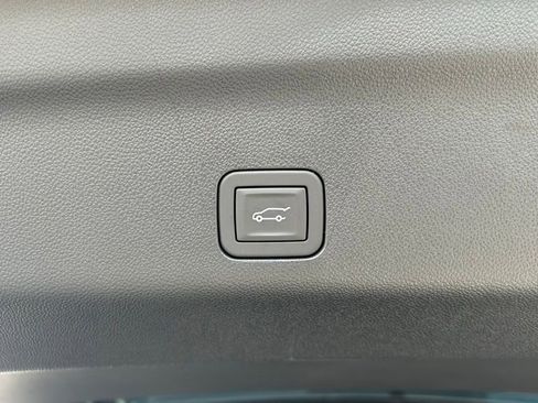 New 2026 Chevrolet Tahoe RST image 18