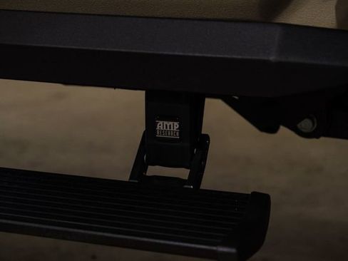 Used 2025 Jeep Gladiator Rubicon w/ Safety Group image 95