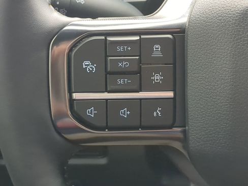 Used 2024 Ford F250 Platinum image 23